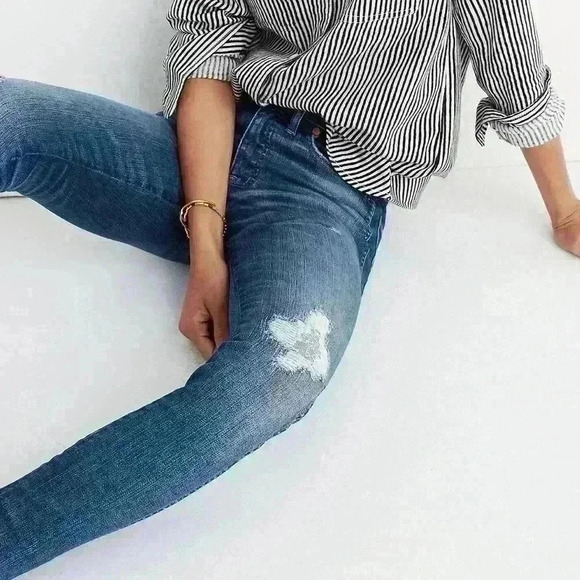 MADEWELL 9" High-Rise Skinny Jeans in Allegra Wash Rip & Repair Edition Sz. 27 T - Picture 3 of 15